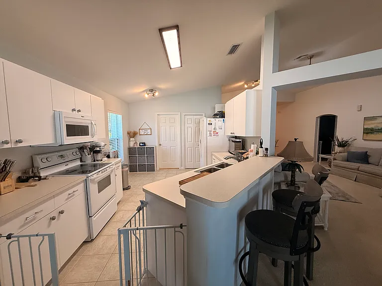 687 Collier Lake Cir — Photo 11
