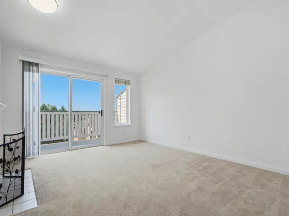 901 Sunset Blvd NE, Renton, WA