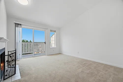 901 Sunset Blvd NE #C310 Photo 1 901 Sunset Blvd NE #C310 Photo 1