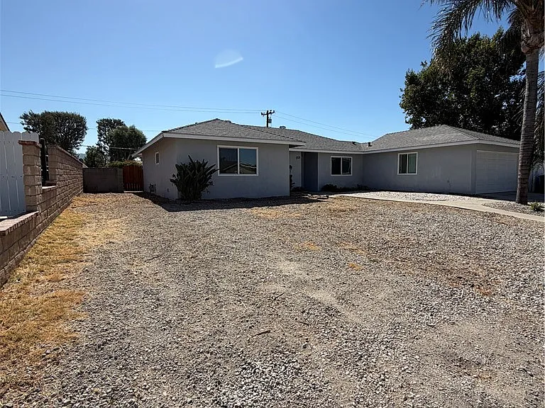 3320 Felix Ave — Photo 6