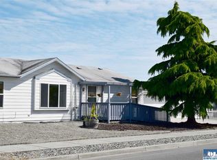 694 W Fir St, Sequim, WA 98382