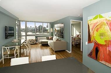 5th image of 4615 Center Blvd APT 1103