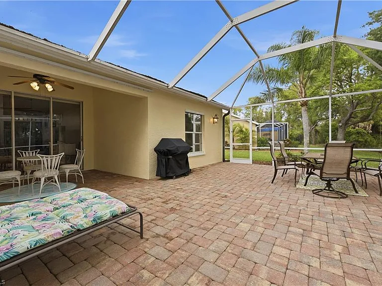 5778 Greenwood Cir — Photo 25