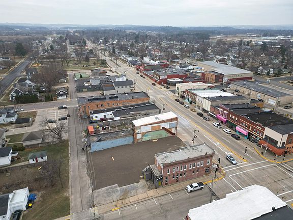 5th image of 1102 Superior Ave