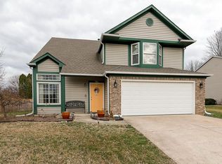 901 Bull Run West Dr, Greenwood, IN 46143