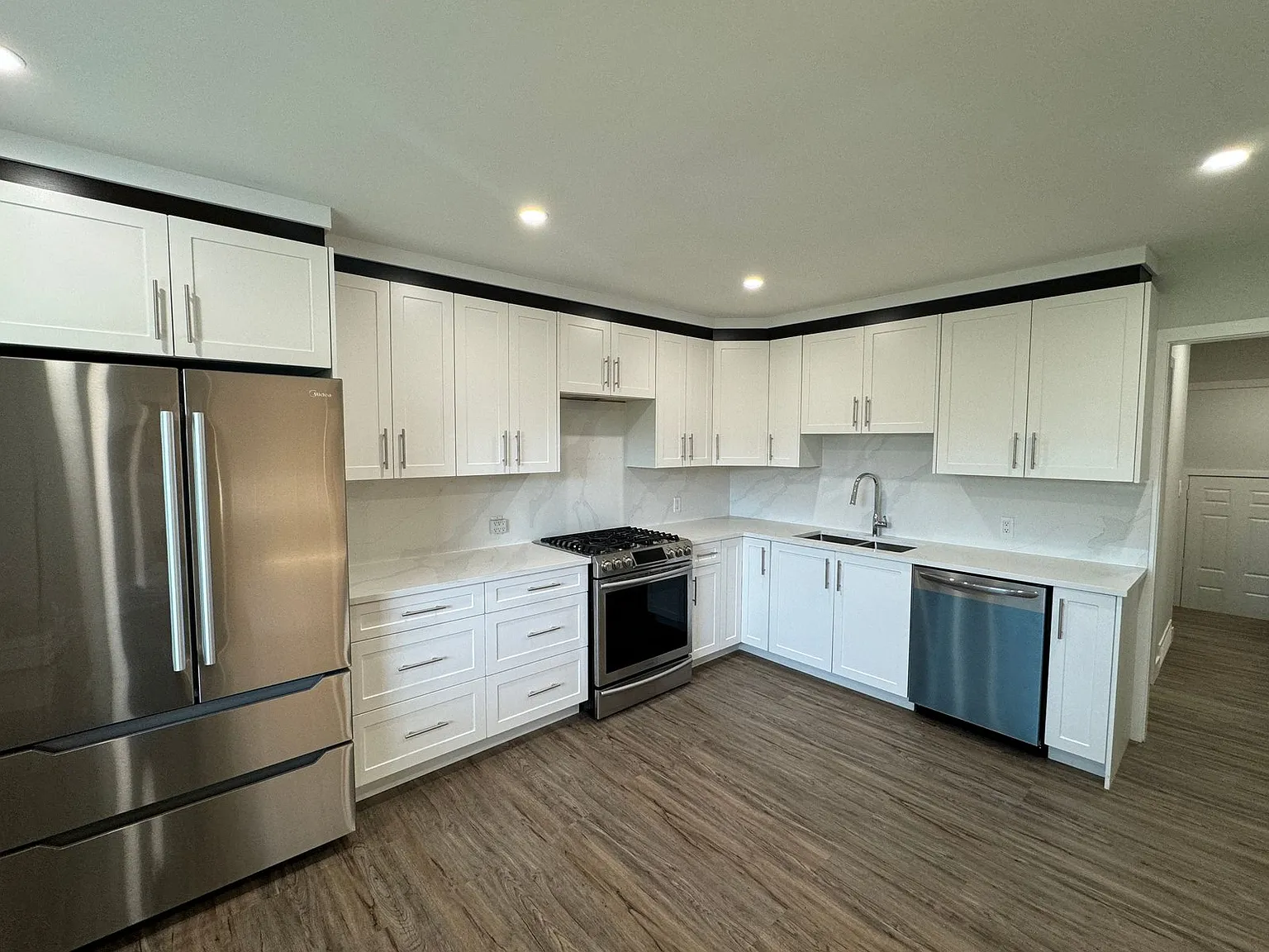 9555 Windsor Street Chilliwack — Photo 3