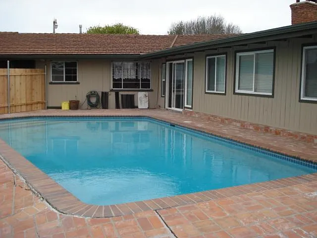 7 bed, 3.5 bath, 2766 sqft, $12,200 — Photo 1