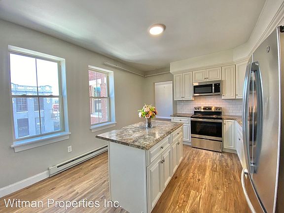 3rd image of 9 Hampshire St #3