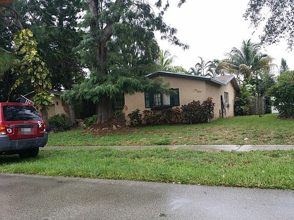4th image of 8251 NW 47th Ct