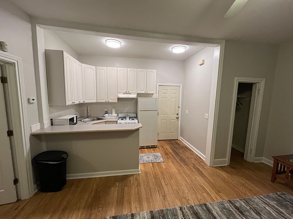 1st image of 101 Comstock Ave APT 2