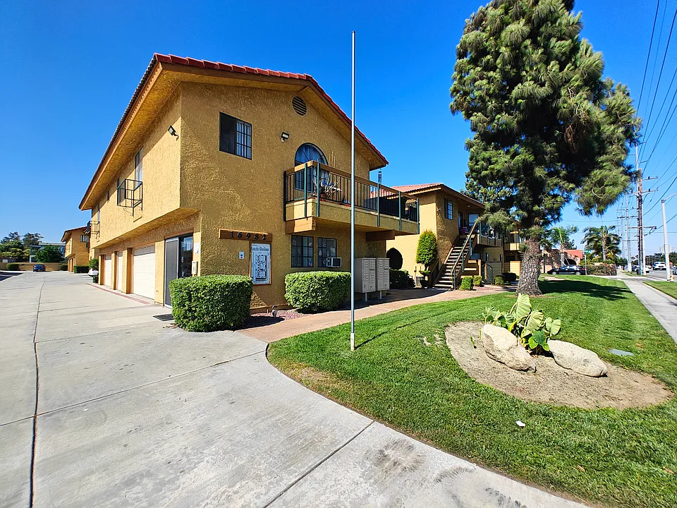Acacia Garden Apartments