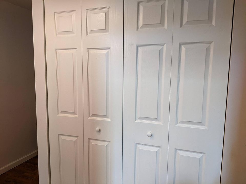 1st image of 5554 Waterman Blvd APT 2E