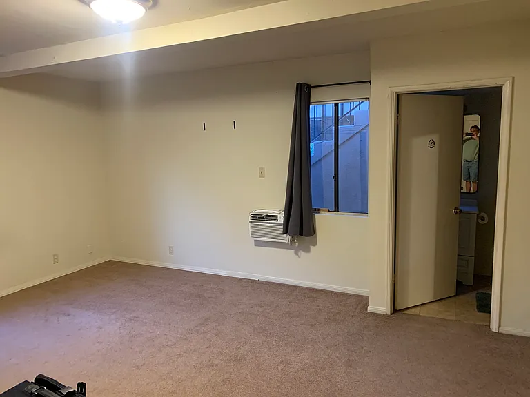 3866 Bentley Ave — Photo 6