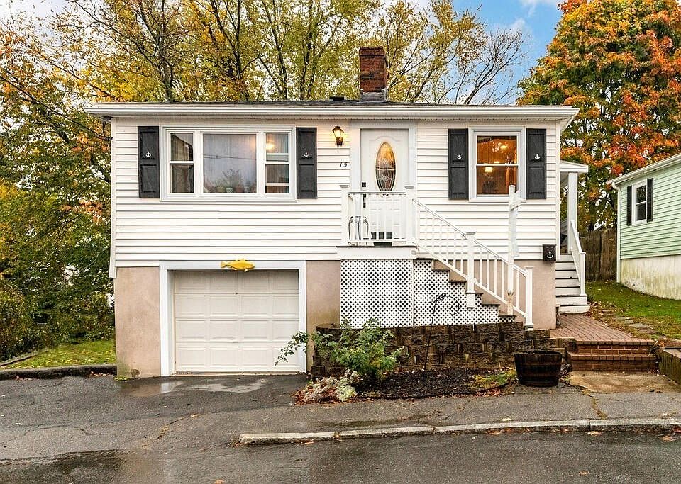 1st image of 15 Bertuccio Ave