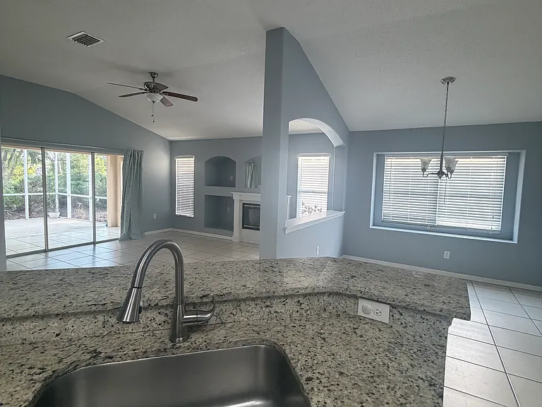 6357 Yellowtop Dr — Photo 8
