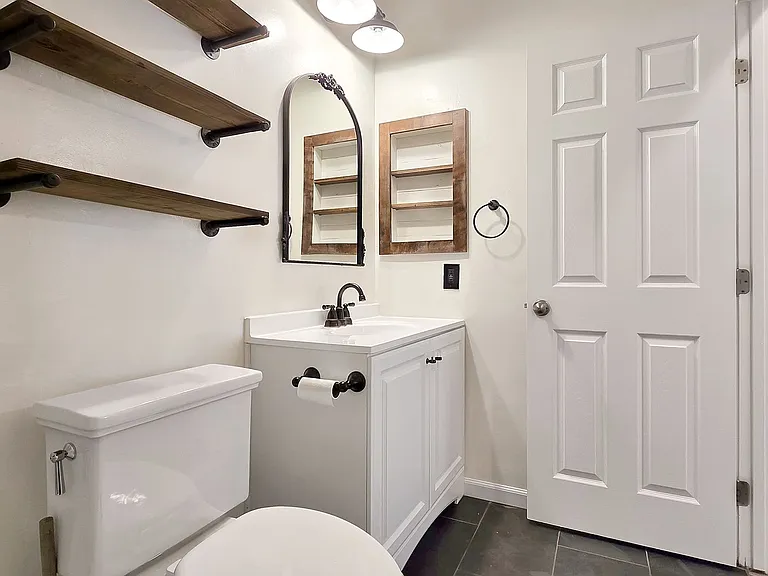 12509 W Washington St — Photo 25