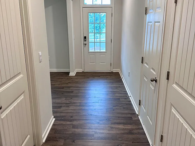 19 Manor Way — Photo 27