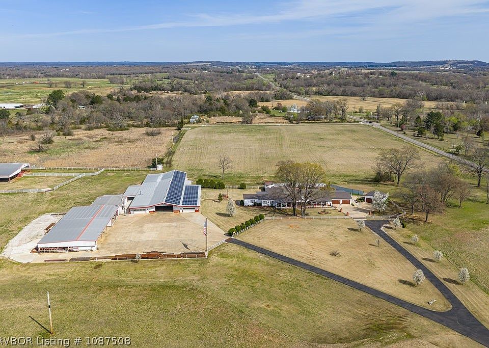 1st image of 464779 E 1070th Rd