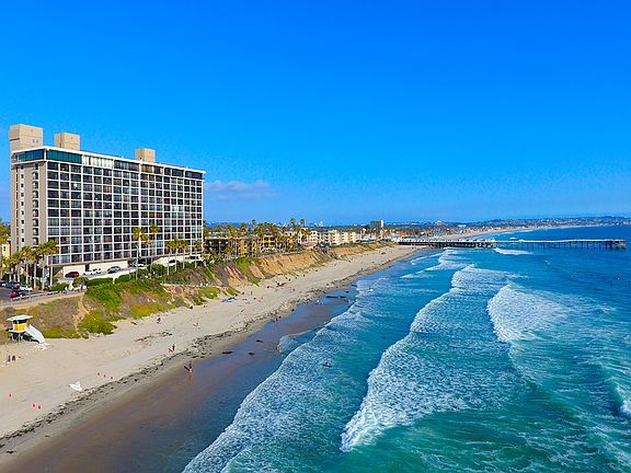 4th image of 4767 Ocean Blvd Unit 811