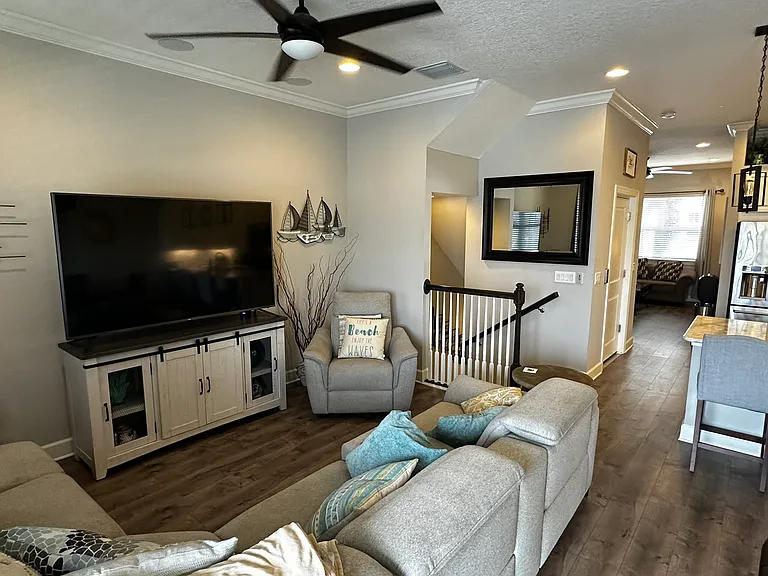 6072 Moorings Dr S — Photo 46