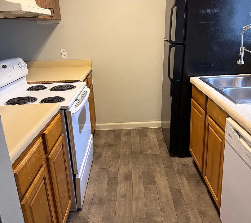 101-107 Cory Ln #105