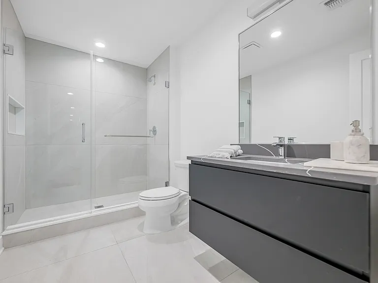 9 Feldman Ct — Photo 25