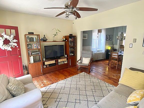 2nd image of 126 Krams Ave