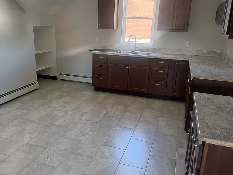 383 Sayles St #3 — Photo 1