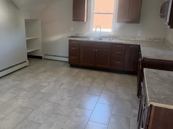 383 Sayles St #3, Providence, RI 02905