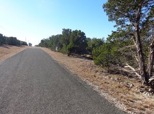 340 W Backacre Rd, Kerrville, TX 78028