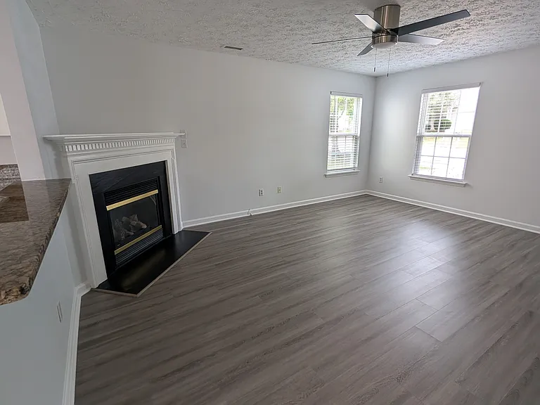 4120 Palafox Ct — Photo 2