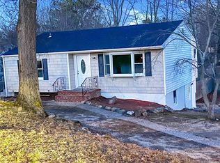 53 Amber Rd, Rocky Point, NY 11778