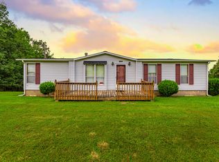 409 Ridgeway Dr, Troutville, VA 24175