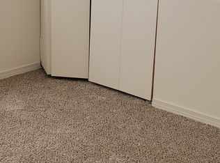 2270 NE Division St APT 10, Gresham, OR 97030