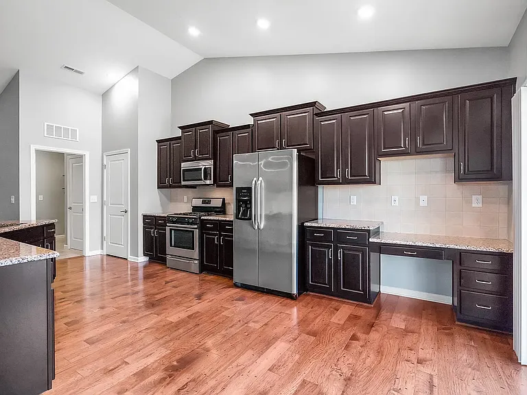502 Wellwater Ave — Photo 11