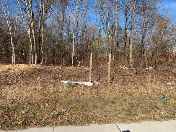 1421 Chicago St, Hammond, IN 46327