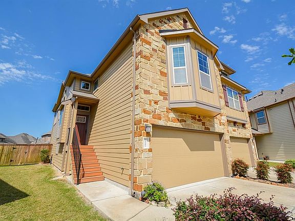 3rd image of 12203 Stellano Ln