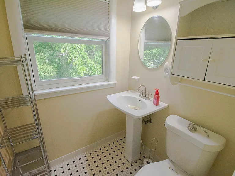 413 14th Ave SE — Photo 14