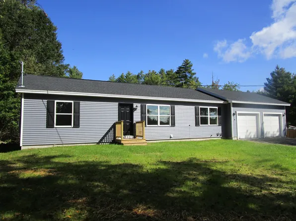 6 Tweedie Street, Jay, ME 04239