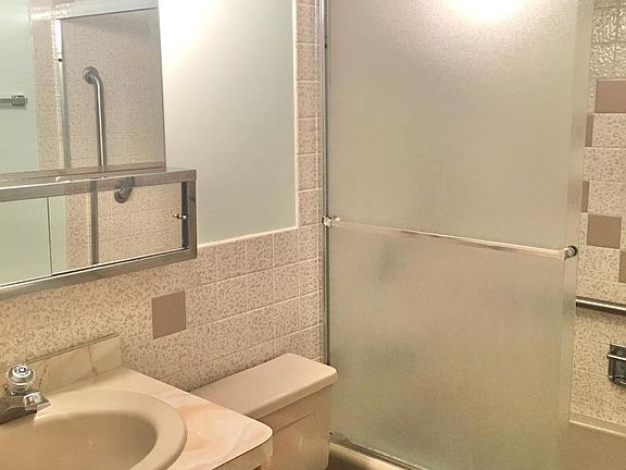 5th image of 5766 W Higgins Ave APT C2