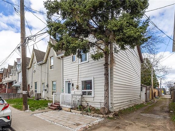 2nd image of 179 Wilson St