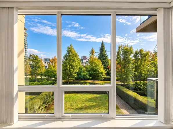 5638 Birney Ave #203, Greater Vancouver, BC V6S 0A4