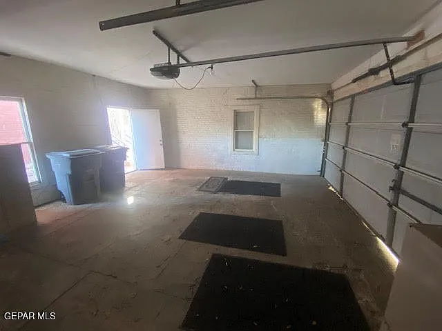 321 W Rio Grande Ave — Photo 52