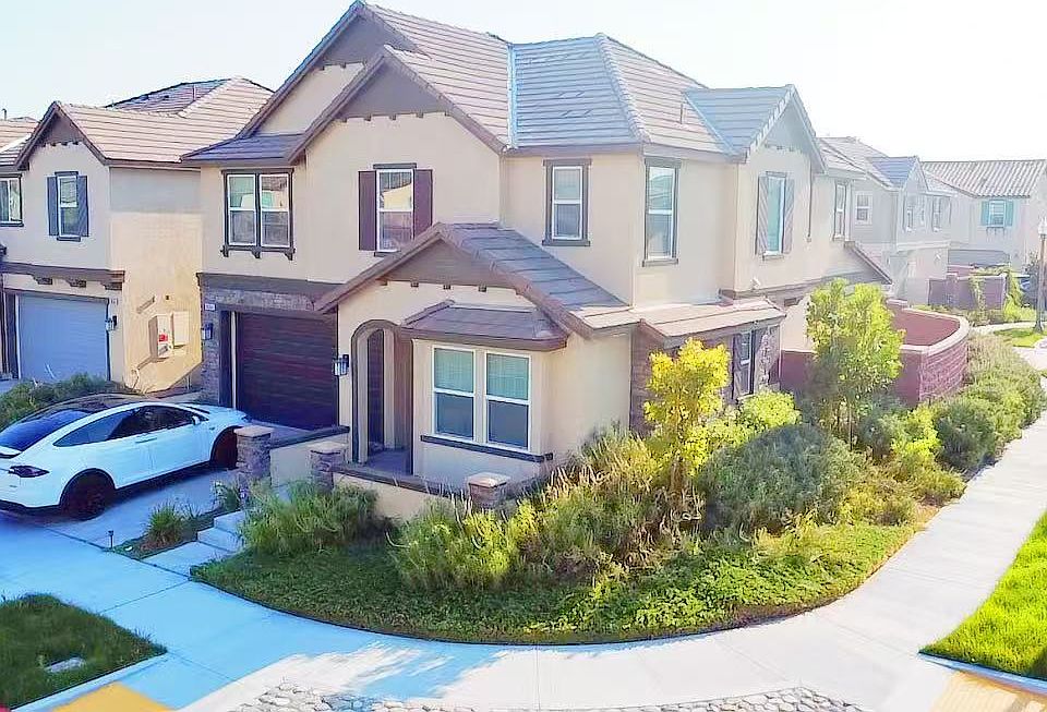1st image of 16556 Globetrotter Ave