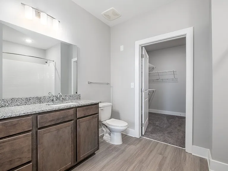 330 Archdale Dr — Photo 7