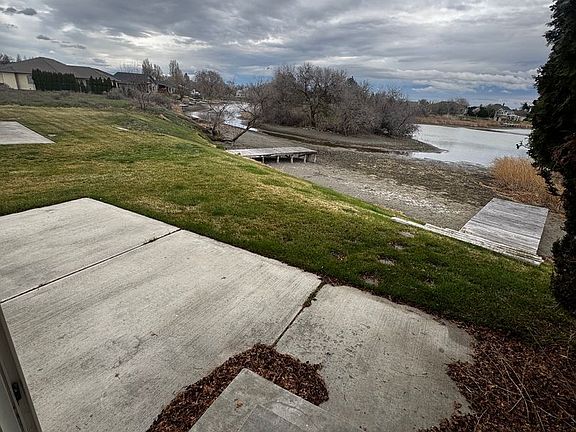 3rd image of 501 Laguna Dr