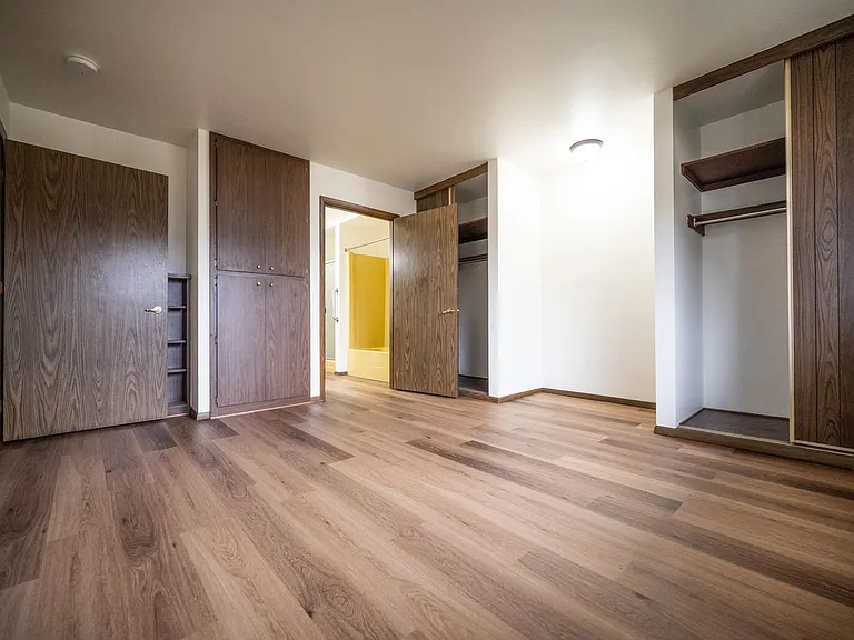 Freedom Ring Apartments — Photo 32