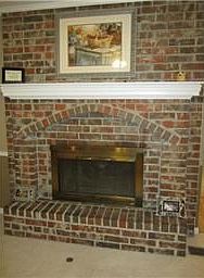 MASONRY FIREPLACE W/ GAS LOGS