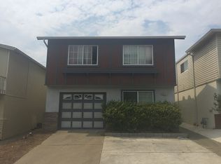 894 Skyline Dr, Daly City, CA 94015