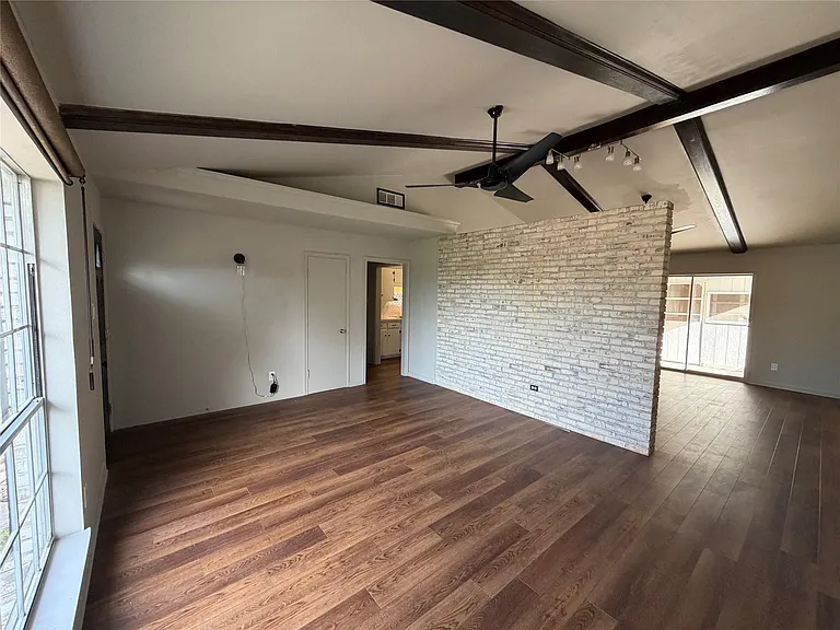 7603 Grape St — Photo 4